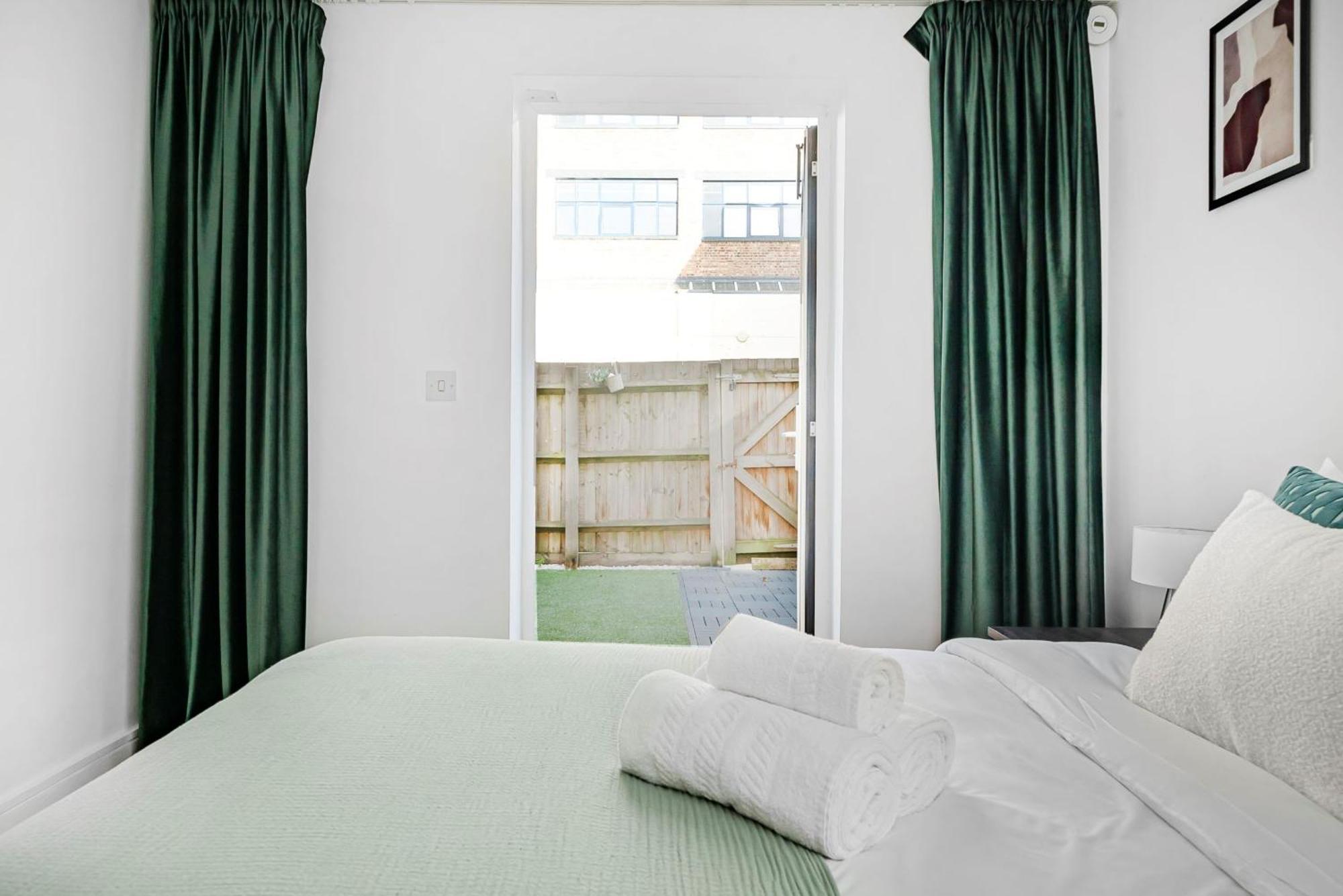 King'S Cross - 2Br With Terrace - Cityapartmentstay London Kültér fotó