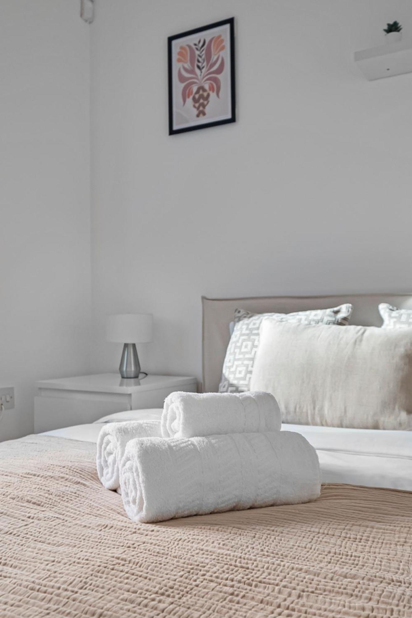 King'S Cross - 2Br With Terrace - Cityapartmentstay London Kültér fotó