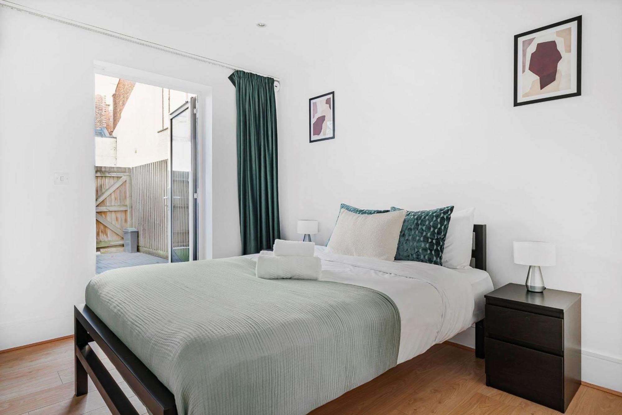 King'S Cross - 2Br With Terrace - Cityapartmentstay London Kültér fotó