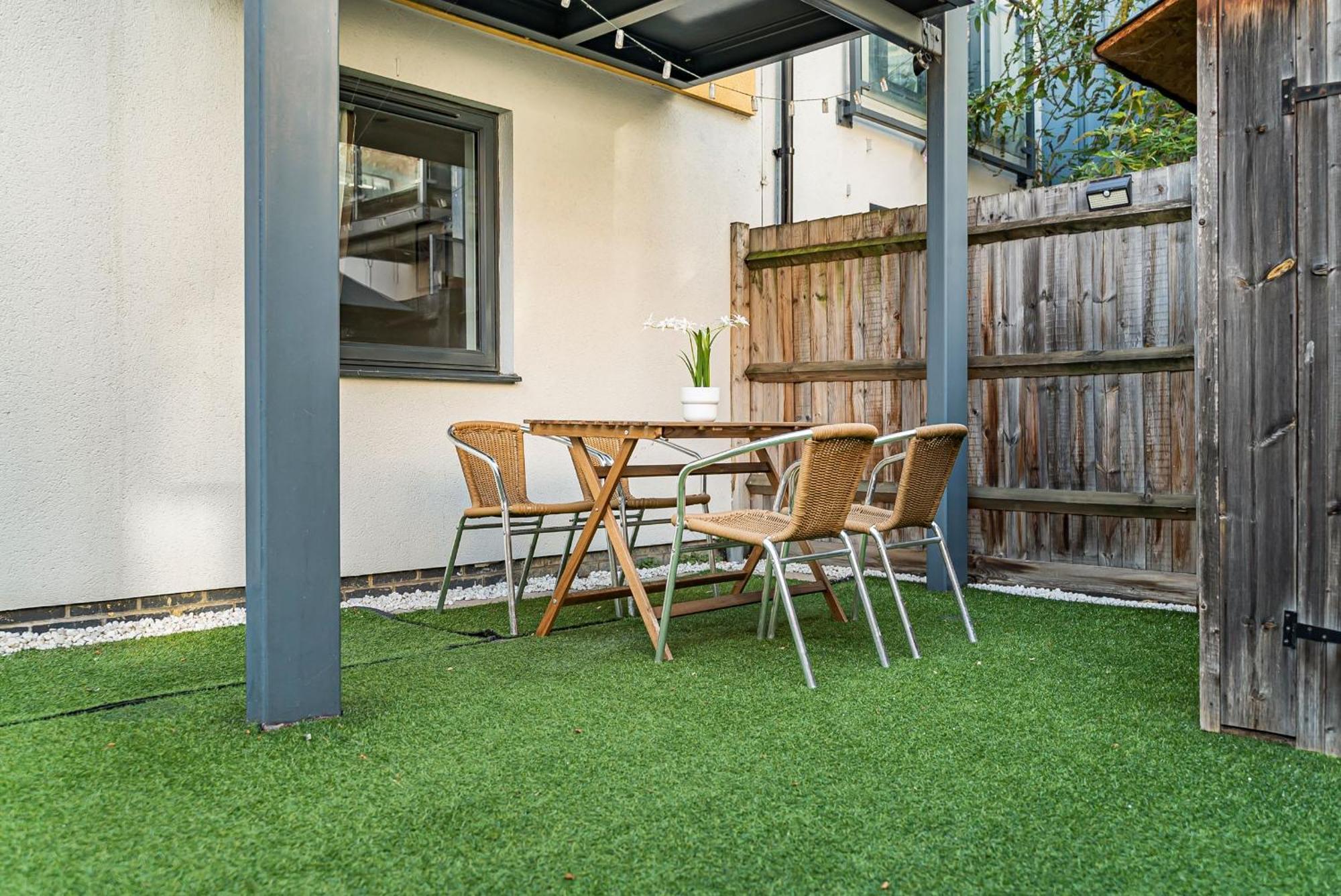 King'S Cross - 2Br With Terrace - Cityapartmentstay London Kültér fotó